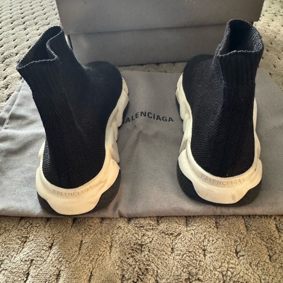 Used. Balenciaga Toddler EUR 25-26 US 9-9.5 Final Sale - Picture 3 of 4